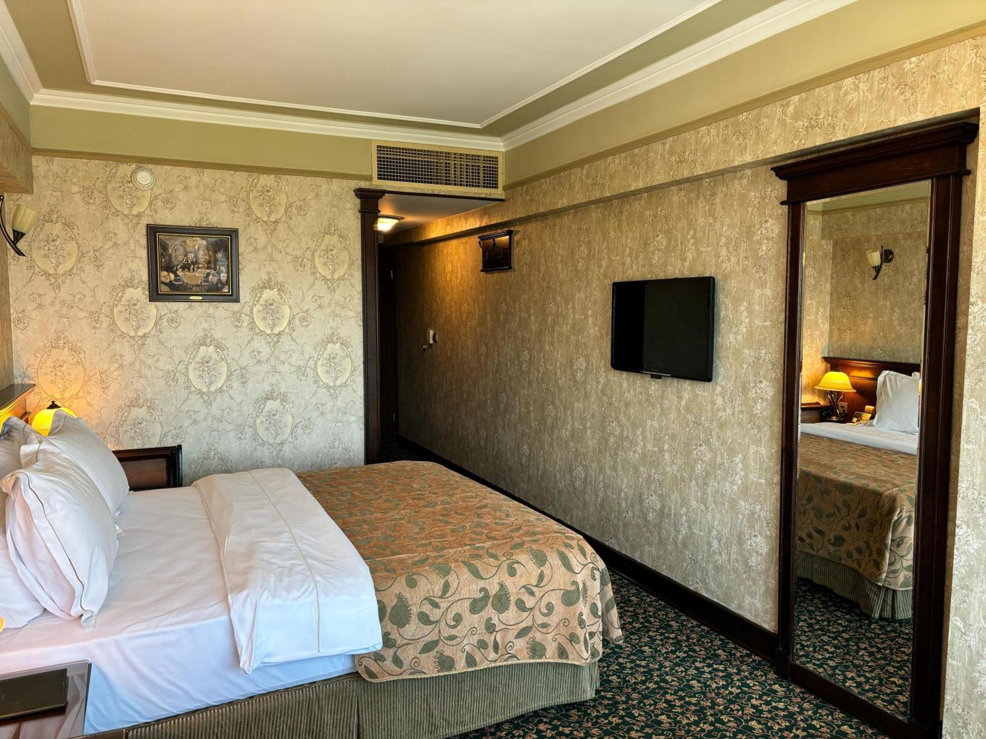 Germir Palas Hotel - Special Class Истанбул Екстериор снимка